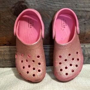 CROCS Pink Water Shoes with Perforated Design A